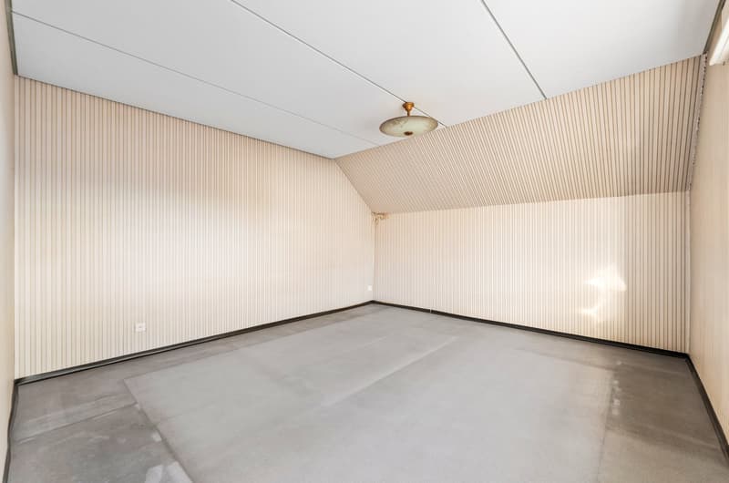 Einfamilienhaus mit Werkstatt und grossem Grundstück - Foto 12