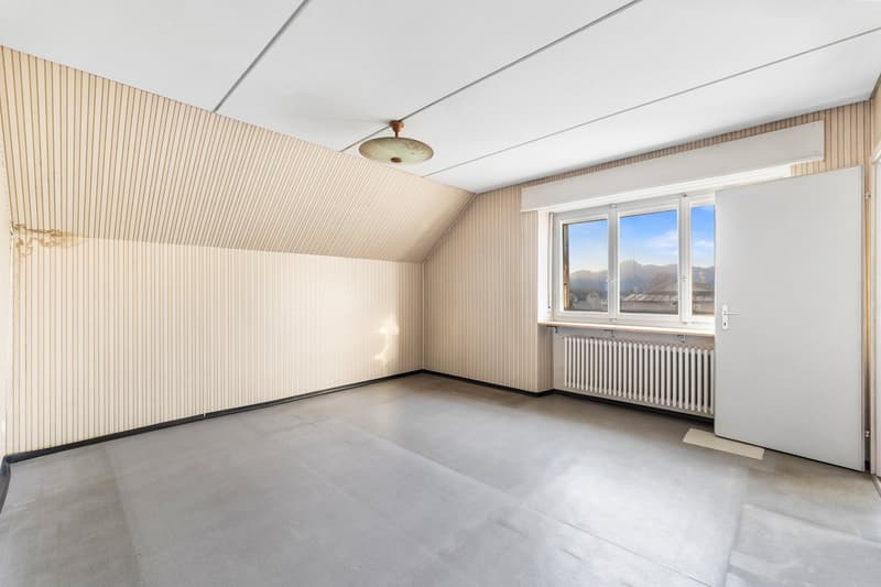 Einfamilienhaus mit Werkstatt und grossem Grundstück - Foto 13