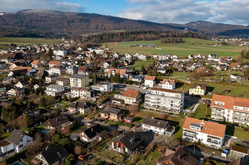 Einfamilienhaus mit Werkstatt und grossem Grundstück - Foto 28